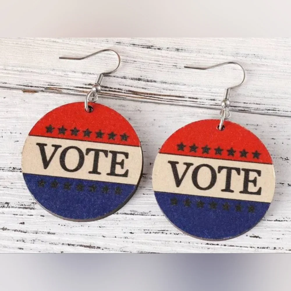 Vote earrings - Picture 1 of 2